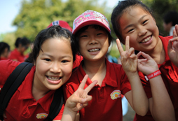 夏令營(yíng)見(jiàn)證了我們的成長(zhǎng)