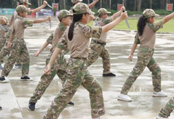 西南軍事夏令營基地環(huán)境如何？