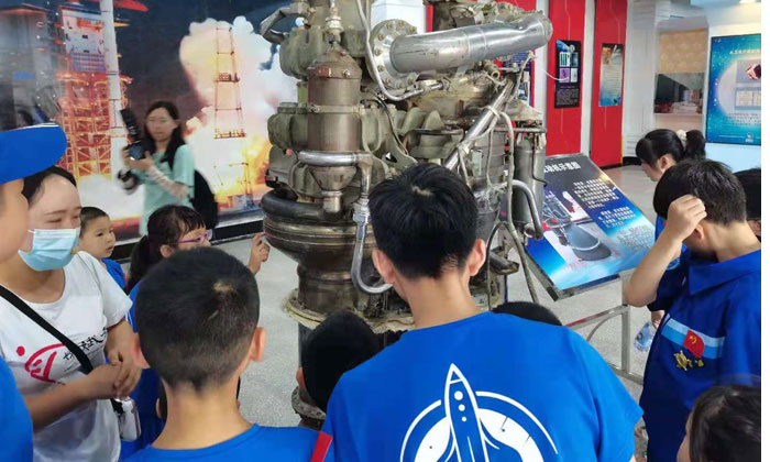 西南航空科技研學(xué)夏令營(yíng)課程特色.jpg