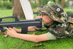 西南軍事夏令營提高營員個人素質(zhì)