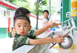 重慶軍事夏令營帶你體驗軍中生活