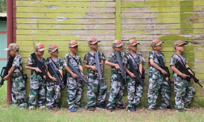 西南軍事夏令營.gif