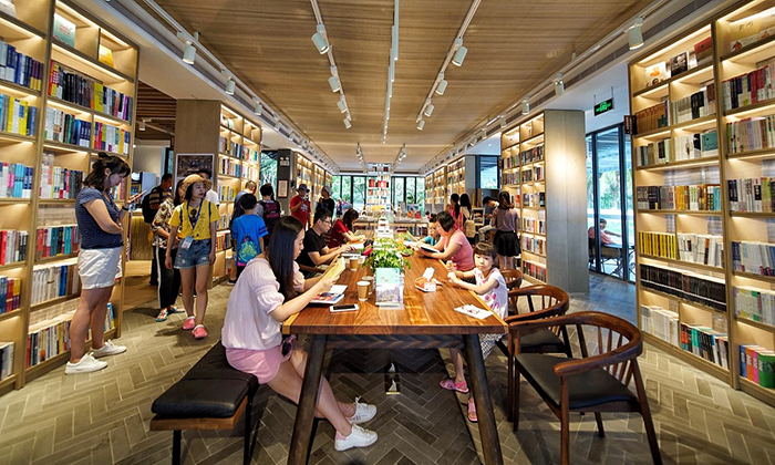 圖書館讀書