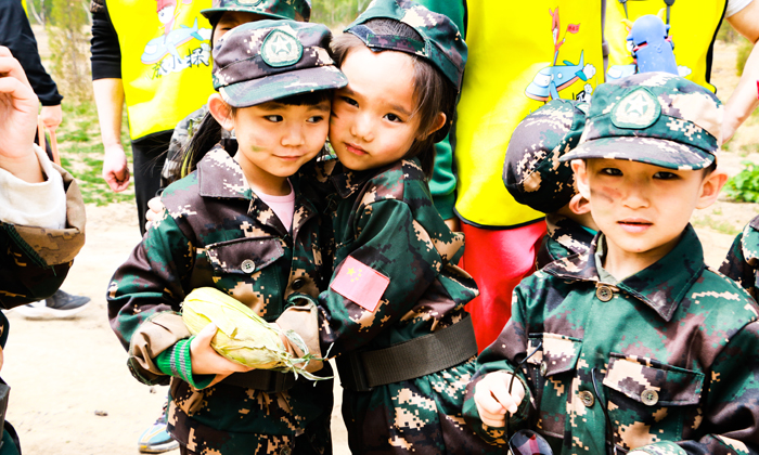 信號(hào)旗軍事夏令營(yíng)為孩子的成長(zhǎng)打好基礎(chǔ)！