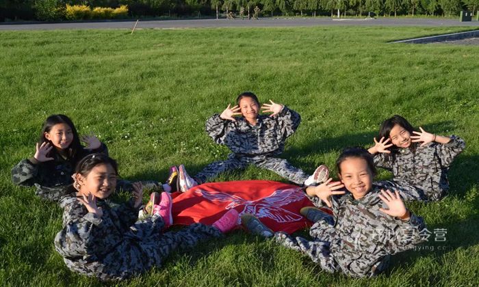 新疆軍訓夏令營