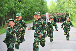 新疆軍事夏令營的意義是什么