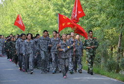 為什么參加新疆軍事夏令營