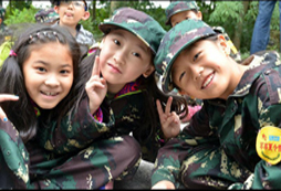 2017年參加新疆軍事夏令營帶些什么？