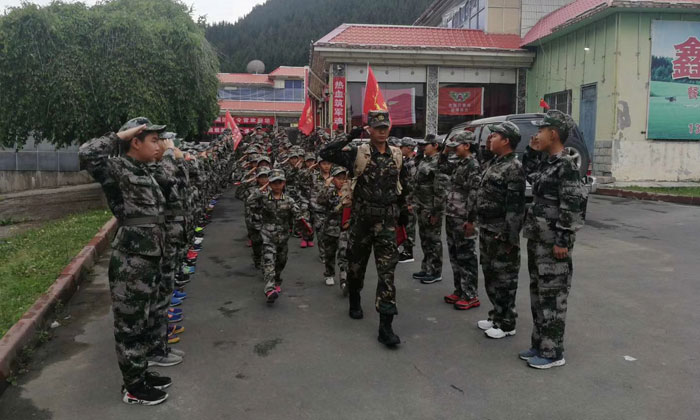 新疆夏令營(yíng)哪個(gè)好