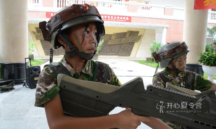 新疆軍事夏令營