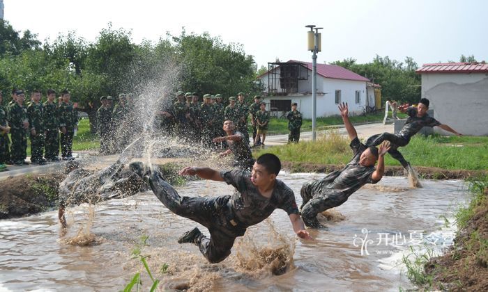 新疆軍事夏令營