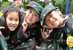 參加新疆暑期夏令營激發(fā)孩子無限可能