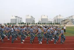 新疆軍事夏令營對孩子的意義是什么？
