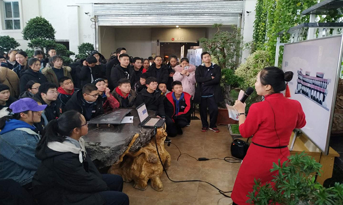 新疆小學(xué)生夏令營哪個好