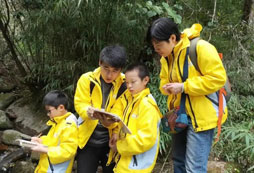 參加西雙版納青少年夏令營深度體驗(yàn)秘境