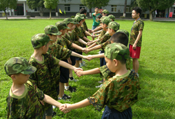 小精英軍事夏令營(yíng)怎么樣?