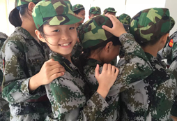 美麗的軍中綠花