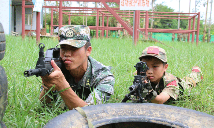 孩子參加揚州軍事夏令營的收獲有哪些呢？.gif