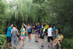 研學(xué)夏令營(yíng)對(duì)中學(xué)生成長(zhǎng)的意義重大