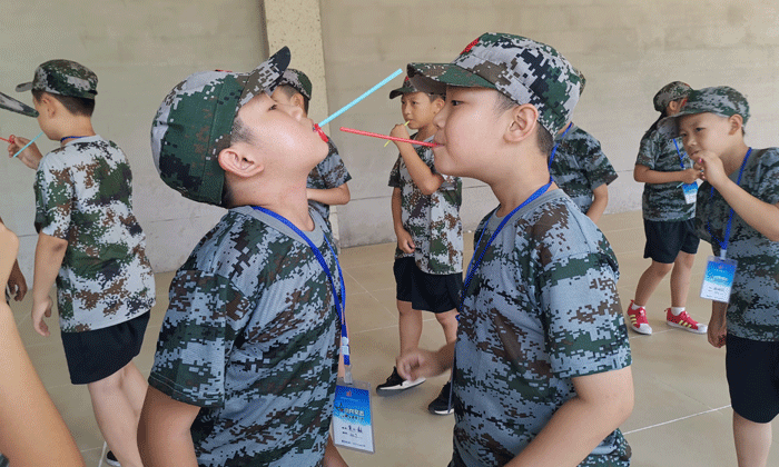 宜昌軍事夏令營有哪些課程？.gif