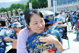  宜佳小博士軍事特訓助你完成成長蛻變