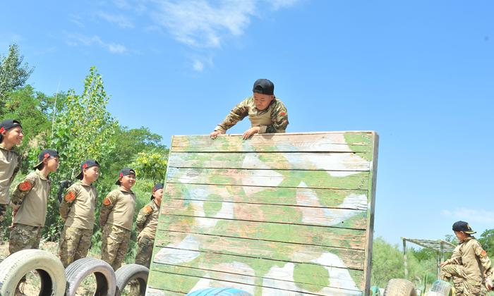 銀川軍訓(xùn)夏令營那個(gè)好