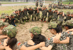 銀川中學生軍事夏令營激發(fā)孩子的潛能
