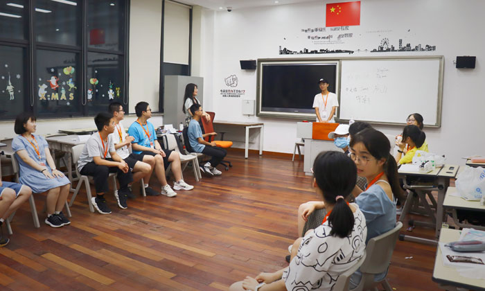 國內(nèi)有哪些英語夏令營