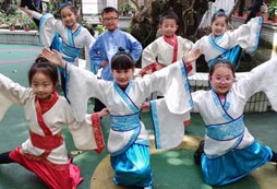 藝術(shù)夏令營(yíng)提升青少年情操和素養(yǎng)