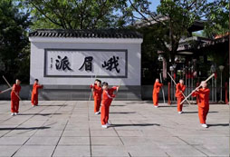 國(guó)內(nèi)藝術(shù)夏令營(yíng)收費(fèi)多少