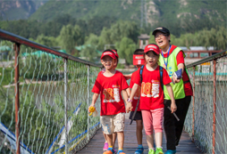 青少年藝術(shù)夏令營為孩子打開夢想的大門
