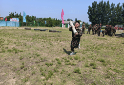 參加宜興軍事夏令營(yíng)讓孩子受益匪淺