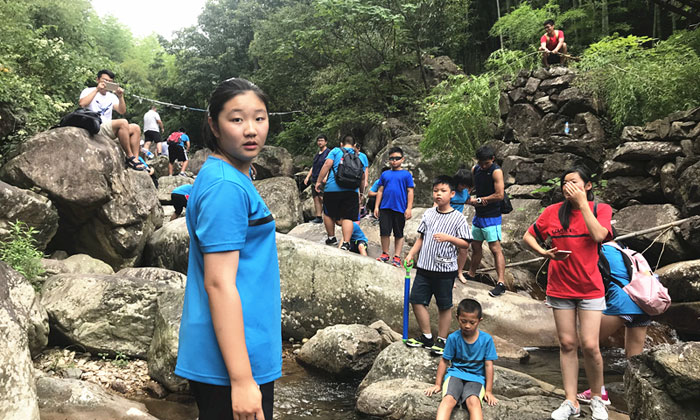 國內(nèi)有哪些游泳夏令營