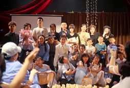 演出結(jié)束合照