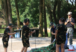 搭帳篷