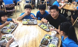 羽毛球夏令營(yíng)的食宿標(biāo)準(zhǔn)是什么？