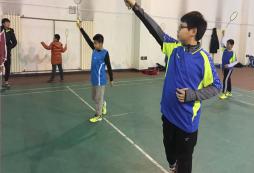 青少年參加上海羽毛球夏令營(yíng)能學(xué)到什么？