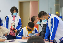 找組長幫助修改不對的地方