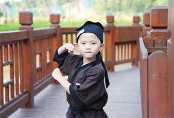 國(guó)學(xué)經(jīng)典夏令營(yíng)帶你走進(jìn)傳統(tǒng)文化的殿堂