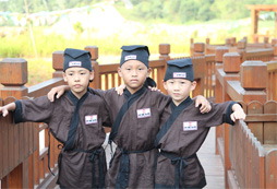 為什么參加國(guó)學(xué)經(jīng)典夏令營(yíng)