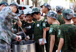 為什么參加張家口軍事夏令營