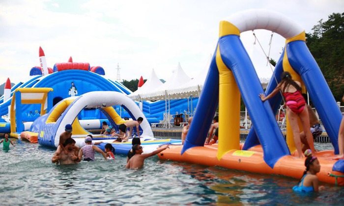 水上游樂園