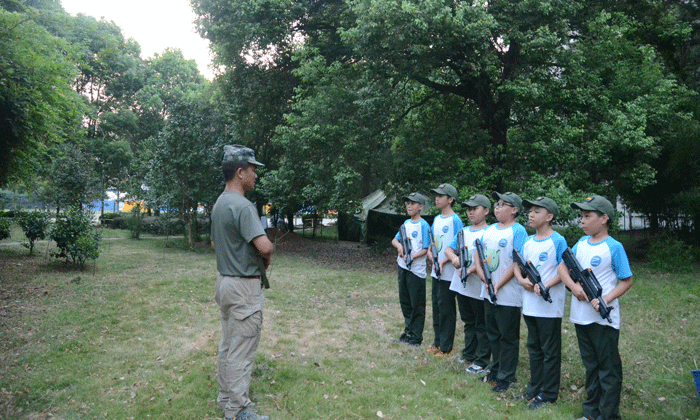 浙江軍事夏令營(yíng)多少錢