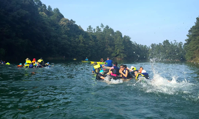 浙江口碑好的海濱夏令營機構.jpg