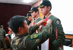 初中生參加臨海軍事夏令營由什么好處？