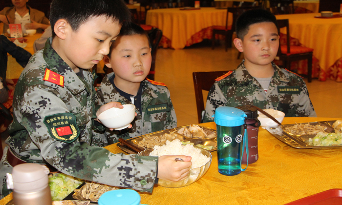 干凈整潔的基地餐廳.jpg