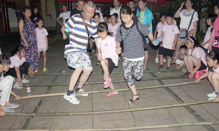 竹竿舞.jpg