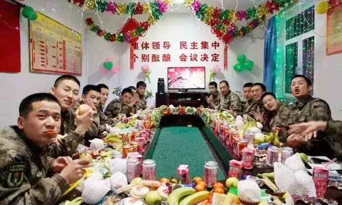 臨海高中軍事夏令營(yíng)