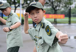 臨安暑期軍事夏令營體驗軍人文化激發(fā)學(xué)習(xí)力
