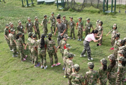 該為孩子挑選多長時(shí)間的夏令營呢？